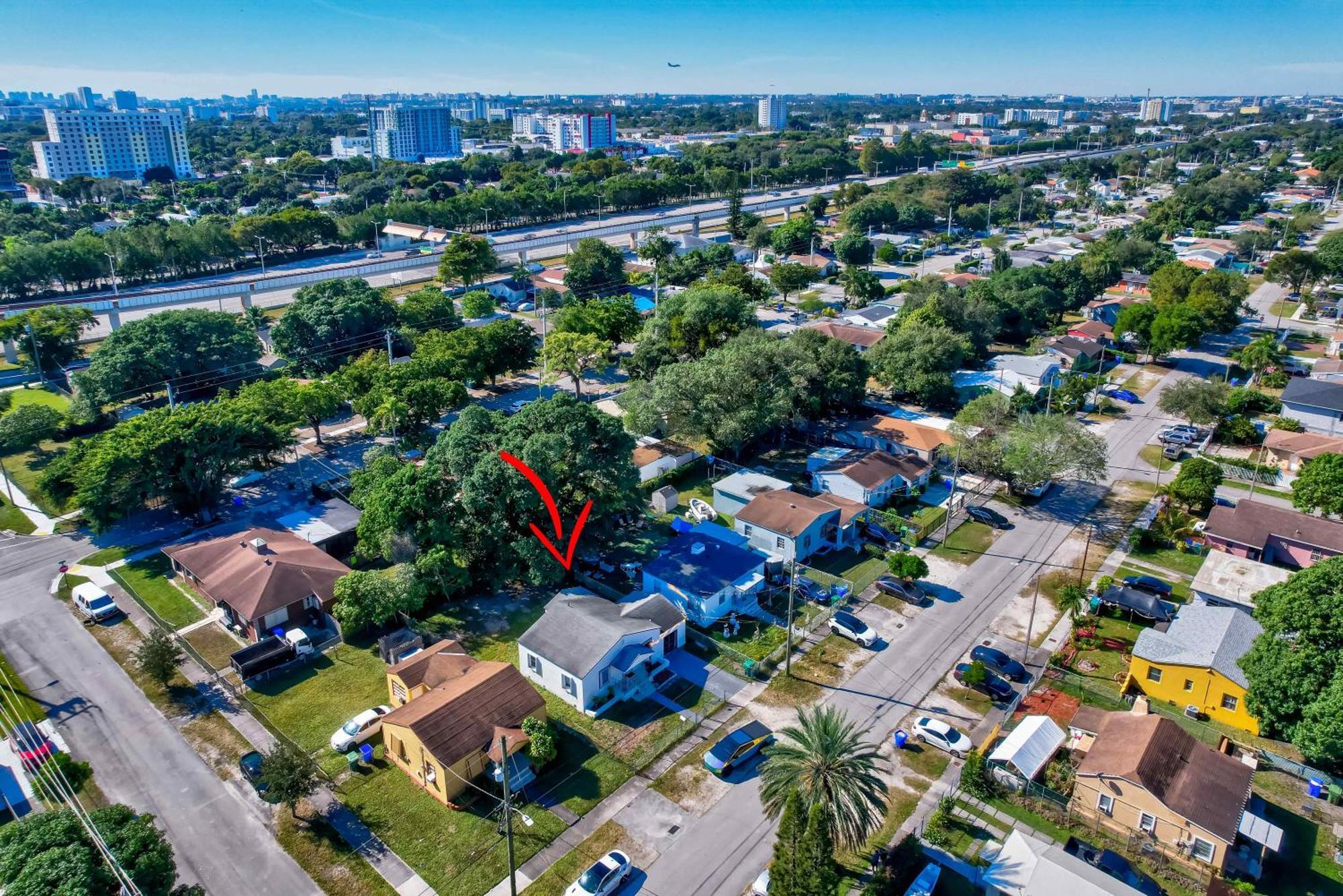 Ferienhaus Happy House Miami! Same Name Everywhere - 3 Bedroom House - 1 King - 3 Queens *
